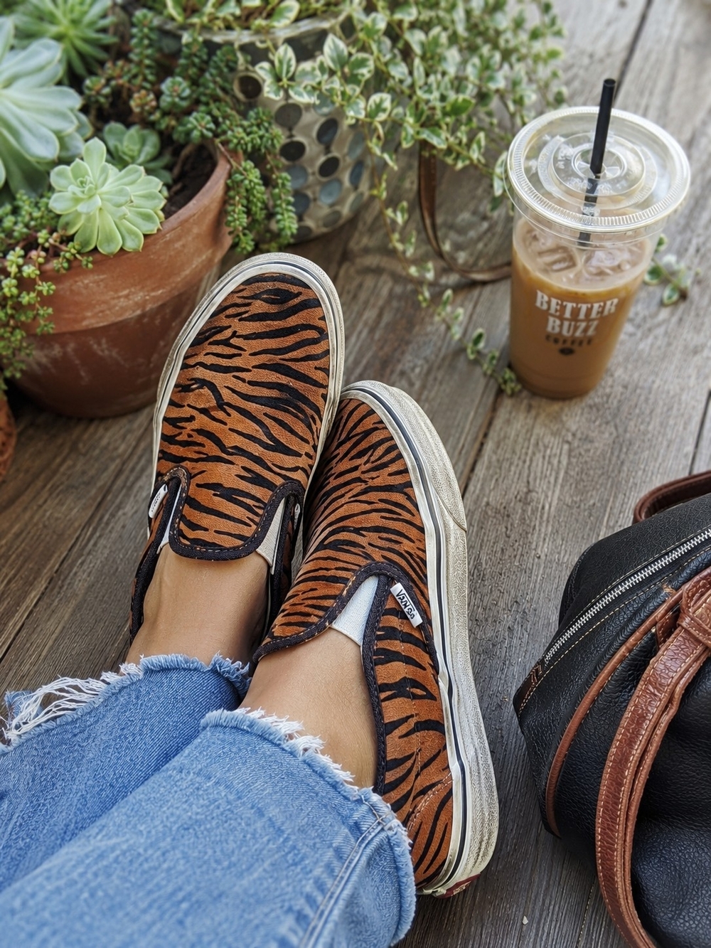 Vans Classic Slip-On Tiger Print Canvas Sneakers Womens 7 Men's 5.5 Animal Print